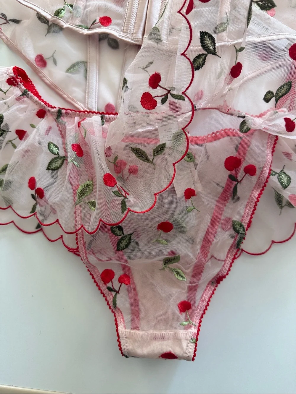 SKIMS EMBROIDERED TULLE SET - Picture 4 of 10